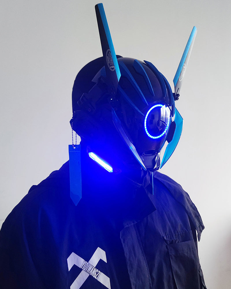 Casque futuriste à LED