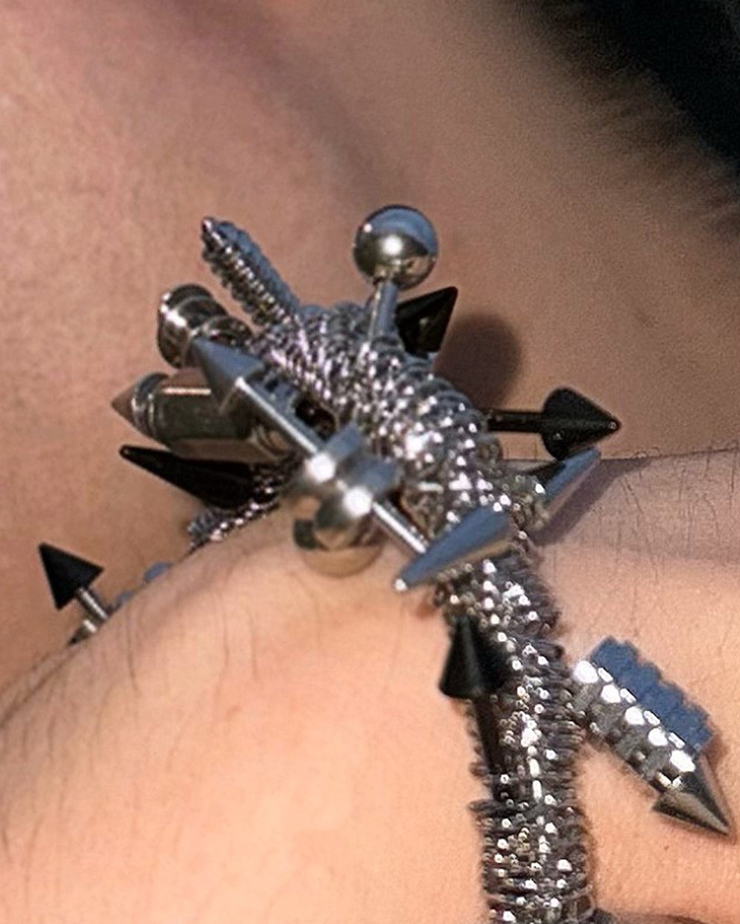 Vintage Rivet Hollow Bracelet