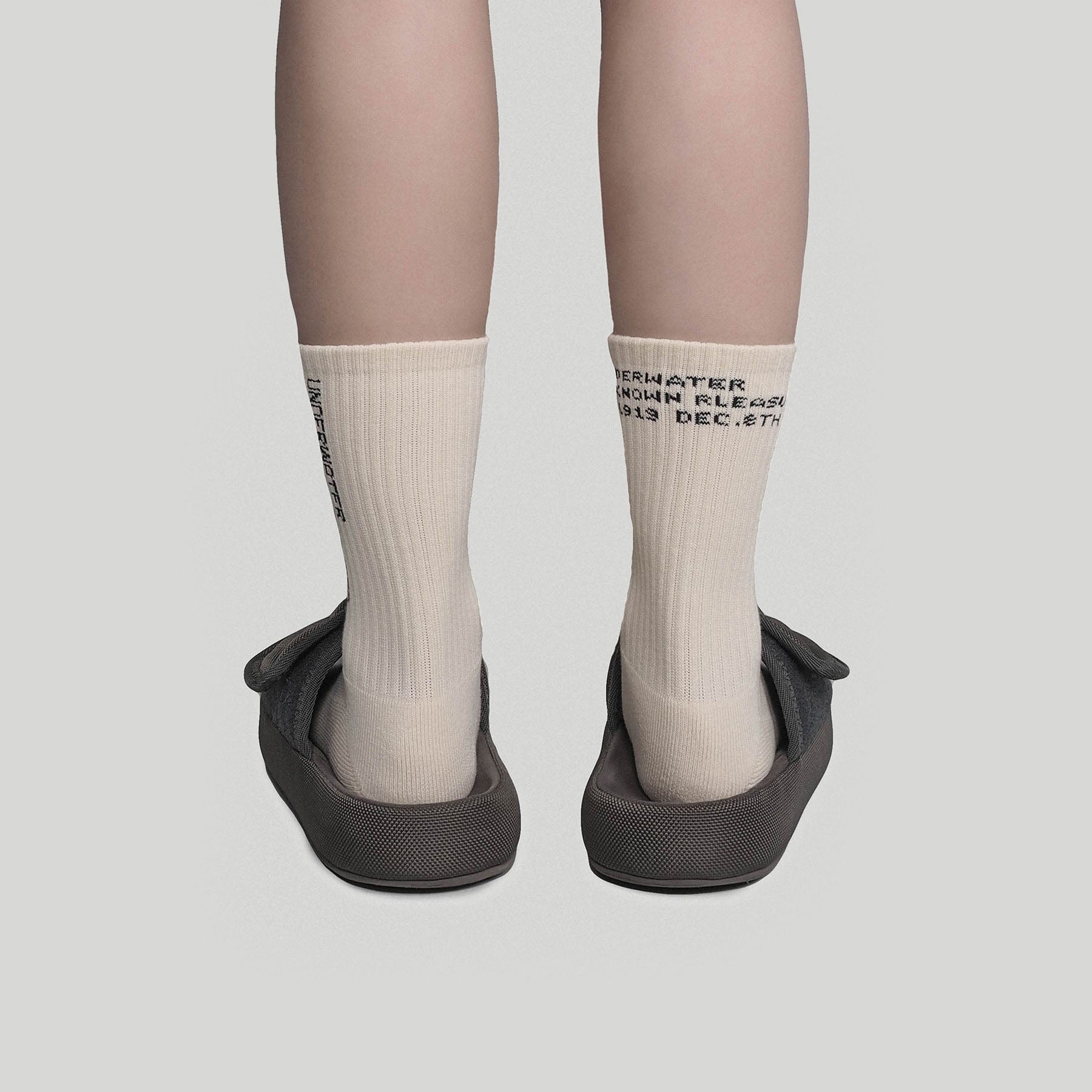 Apricot Splash-Proof Socks - stylish crew socks - Comfortable Apricot Splash-Proof Crew Socks - View 3