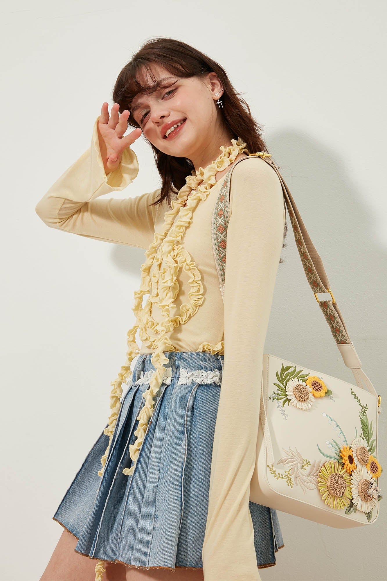 Bohemian Sunflower Embroidered Crossbody -  shoulder bag - Bohemian Sunflower Embroidered Crossbody Bag - View 7