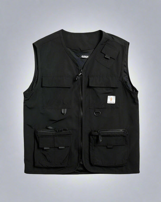 Versatile Black Sleeveless Cargo Vest