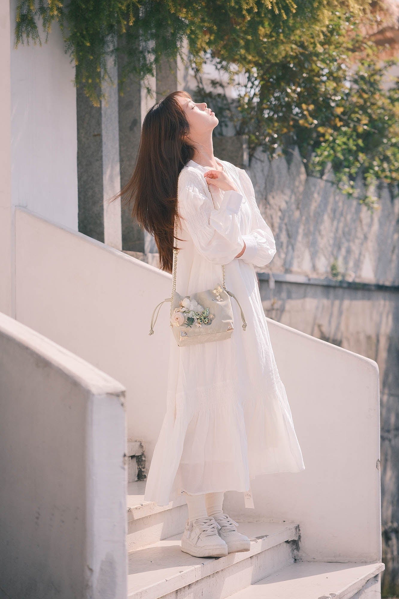 Charming Butterfly Blossom Bucket Bag -  convertible bag - Charming Butterfly Blossom Bucket Bag with Floral Details - View 4