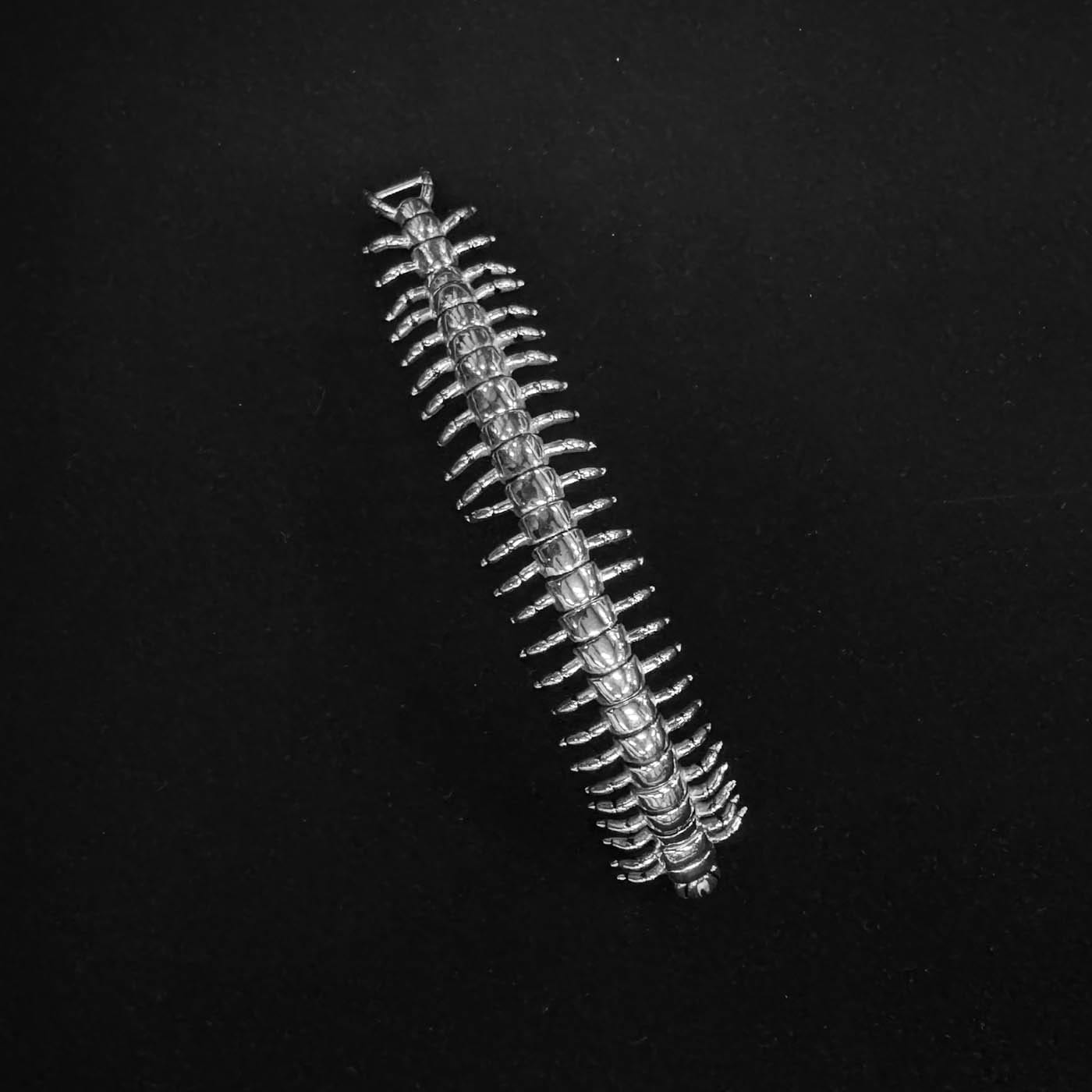 Charming Cosmic Alien Bracelet -  metal bracelet - Futuristic Alien-Inspired Stainless Steel Bracelet - View 12