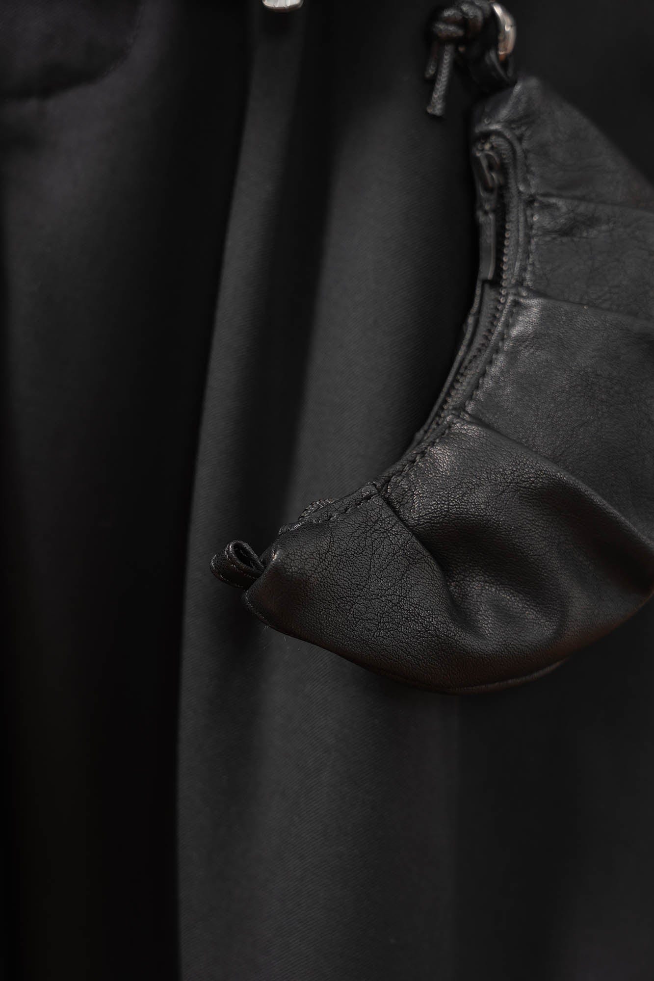 Charming Mini Croissant Coin Purse -  small accessories - Charming Mini Croissant Coin Purse with Zipper Closure - View 6