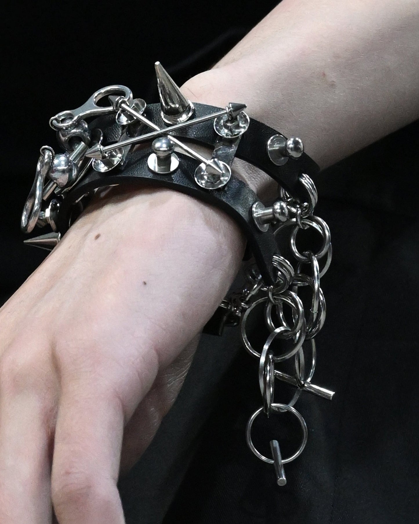 Chic Adjustable Rivet Bracelet -  comfortable fit accessories - Chic Adjustable Rivet Bracelet for Bold Style - View 10