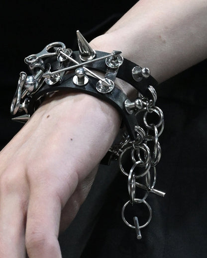 Chic Adjustable Rivet Bracelet -  comfortable fit accessories - Chic Adjustable Rivet Bracelet for Bold Style - View 10