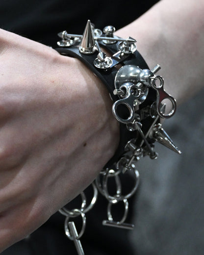 Chic Adjustable Rivet Bracelet -  premium PU material bracelet - Chic Adjustable Rivet Bracelet for Bold Style - View 12