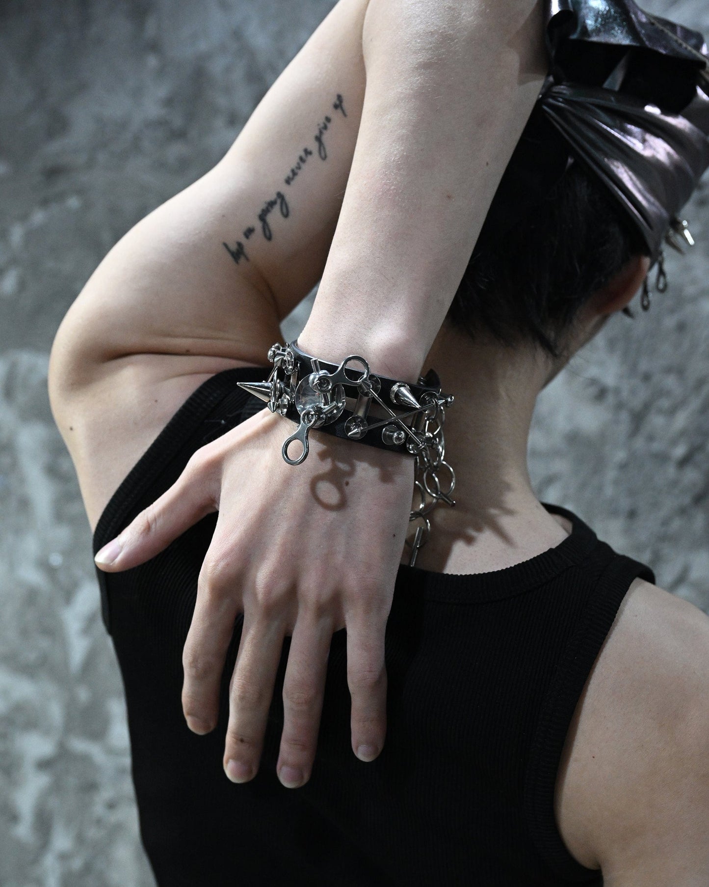 Chic Adjustable Rivet Bracelet -  premium PU material bracelet - Chic Adjustable Rivet Bracelet for Bold Style - View 5