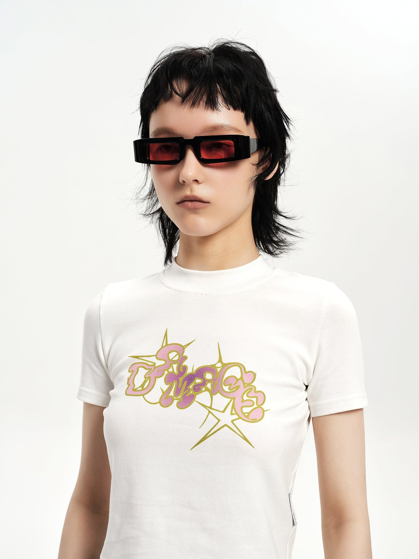 Chic Bold Square Sunglasses -  square frame - Chic Bold Square Sunglasses for a Distinctive Look - View 6