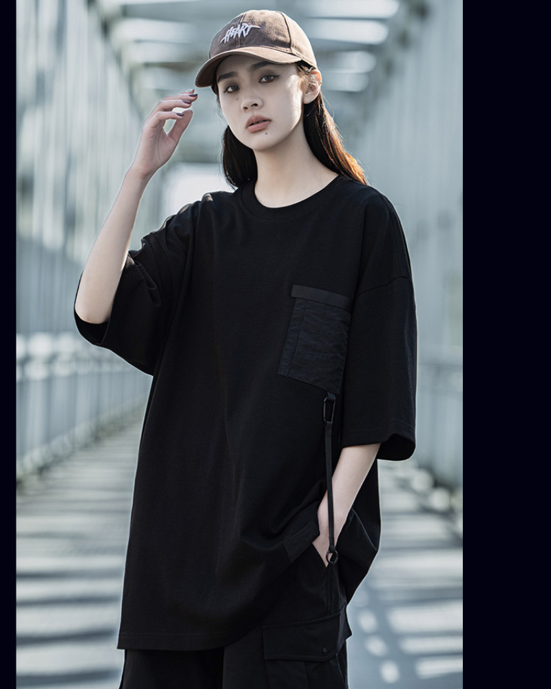 Chic Couple's Street Style Tee -  loose fit - Couple's Street Style Loose Fit T-Shirt - View 5