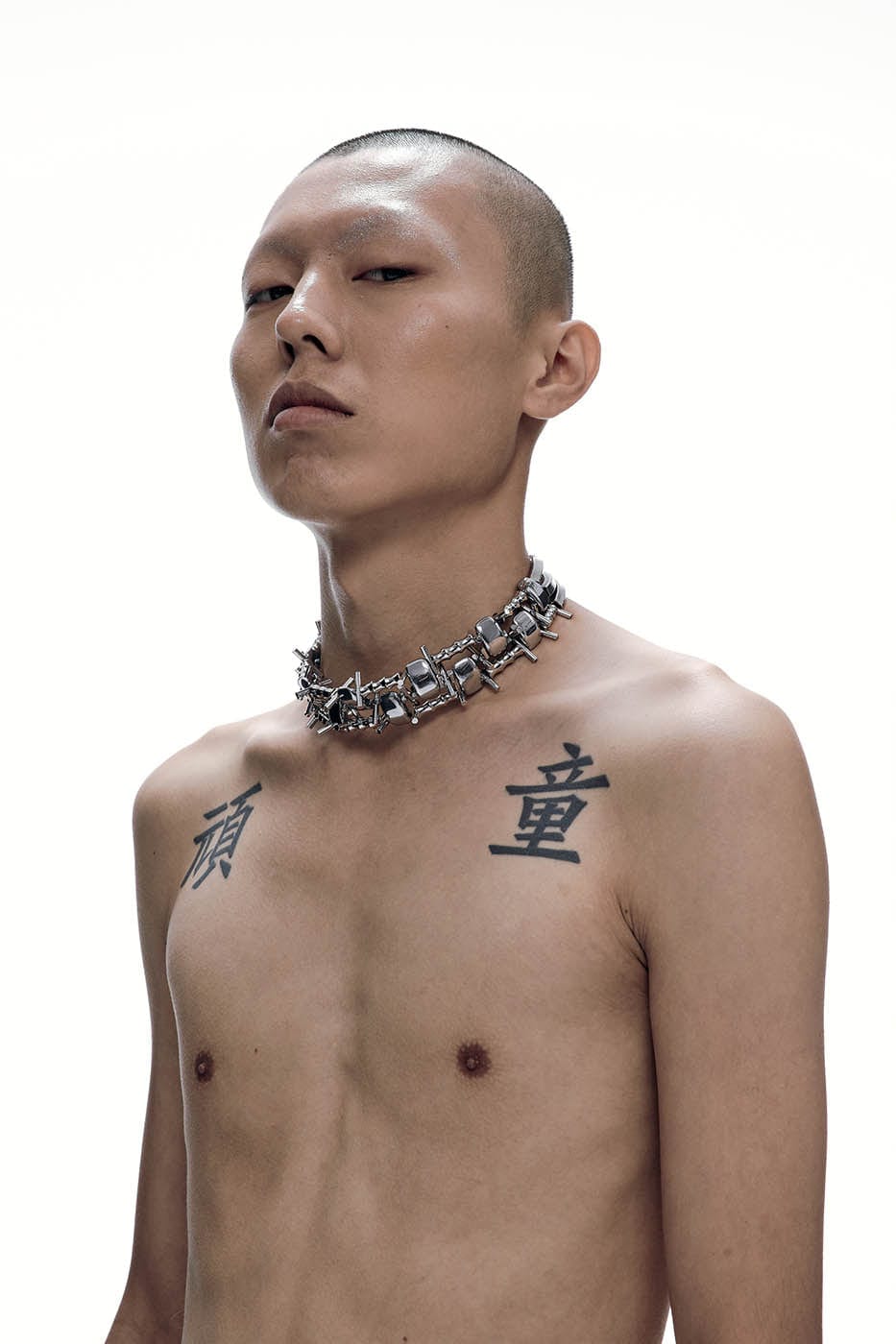 Chic Double-Strand Thorn Choker -  futuristic accessory - Avant-Garde Double-Strand Thorn Choker for Bold Style - View 5