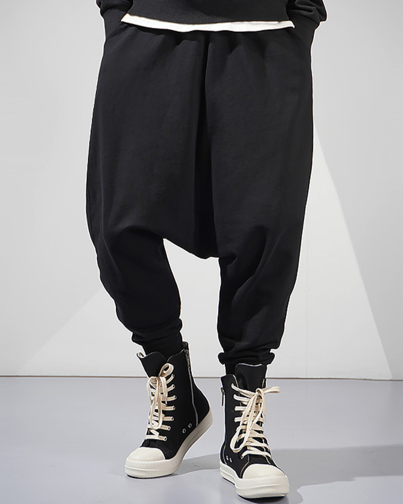 Chic Drop-Crotch Hakama Trousers - hakama trousers - Chic Drop-Crotch Hakama Trousers for Urban Style - Main view