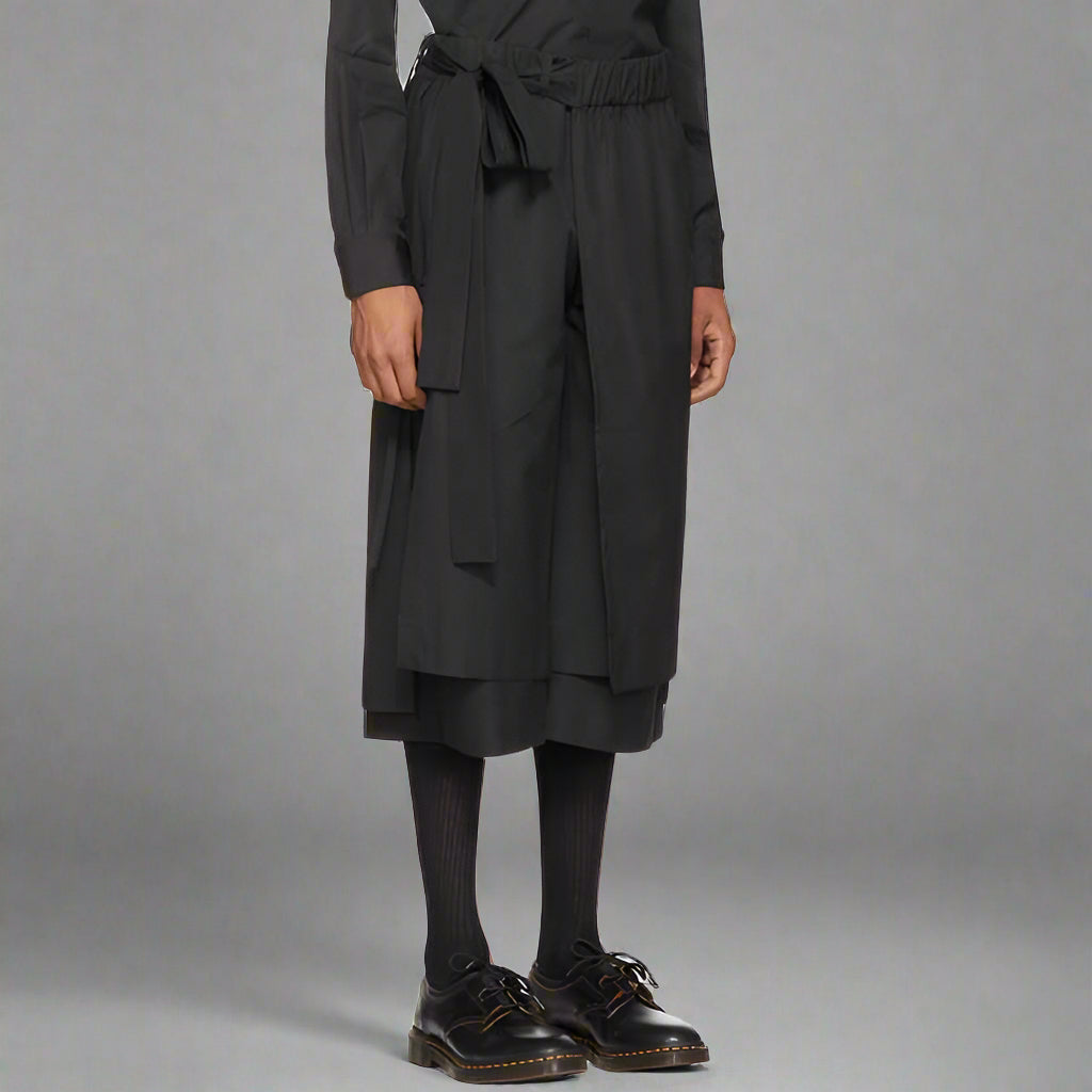 Chic Elegance Hakama Trousers - high fashion hakama pants - Chic Hakama Trousers for Comfortable Streetwear Style - View 2