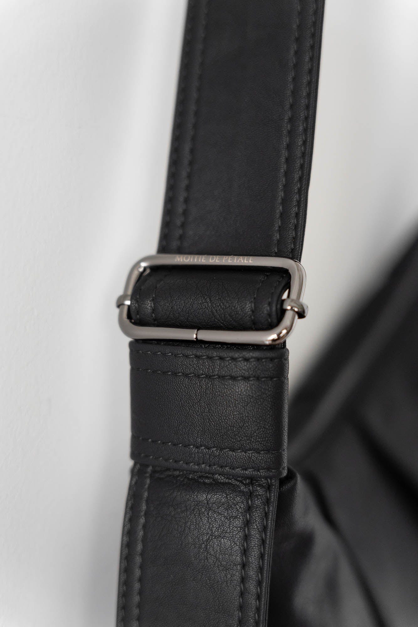 Chic Pleated Waxed Leather Bag - waxed leather - Stylish Pleated Waxed Leather Bag for Everyday Use - View 9