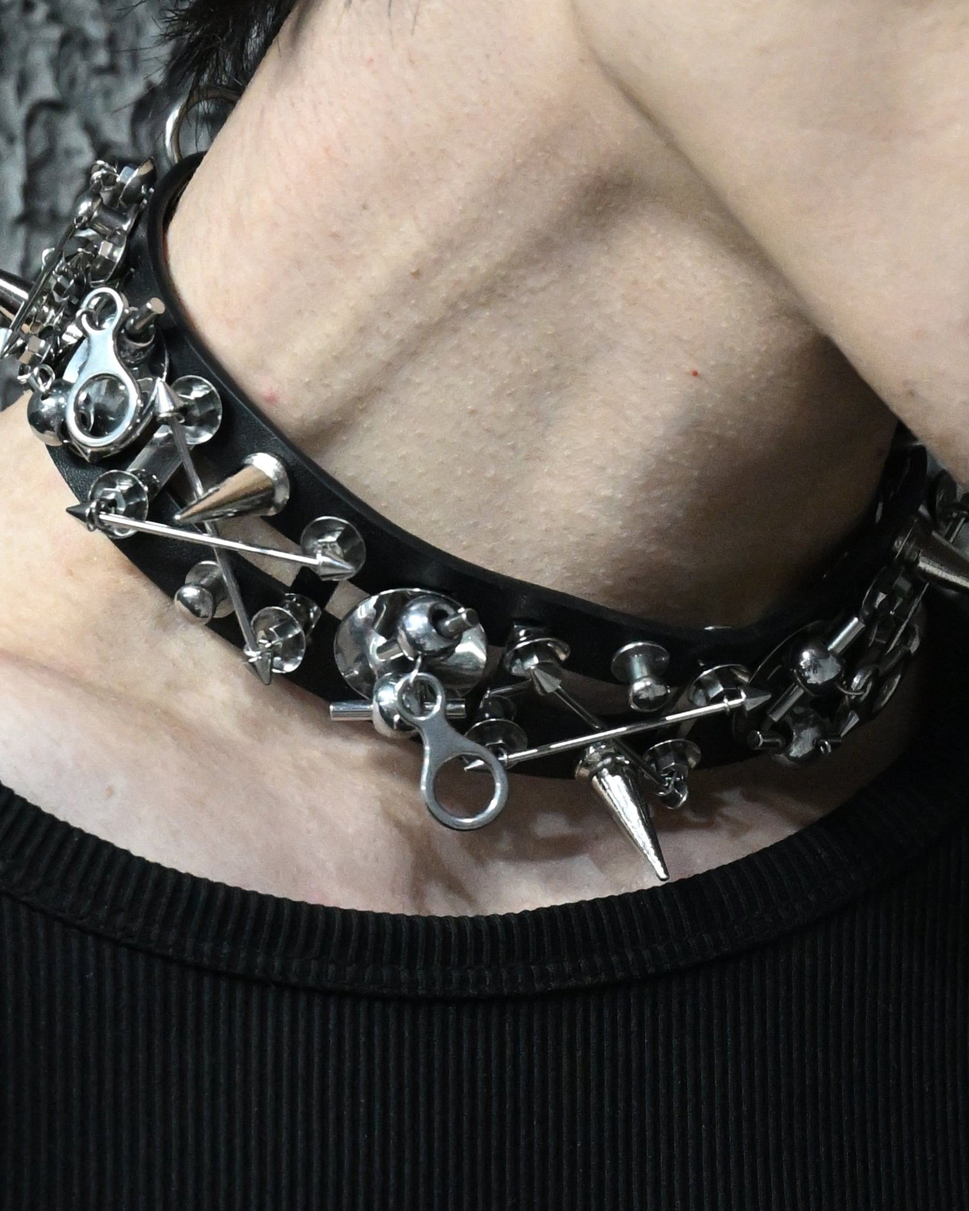 Chic Rivet PU Choker - stylish choker design - Chic Rivet PU Choker for a Contemporary Look - View 9
