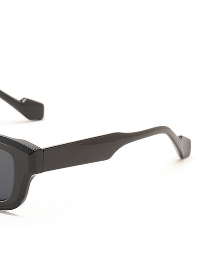 Chic Square Frame Sunglasses -  distinctive square shape - Stylish Square Frame Sunglasses for a Retro Look - View 11