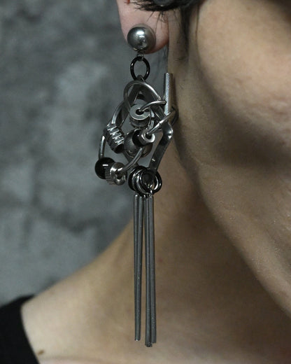 Chic Tassel Ear Clips -  oversized ear accessories - Chic Tassel Ear Clips with Unique Mechanical Design - View 6