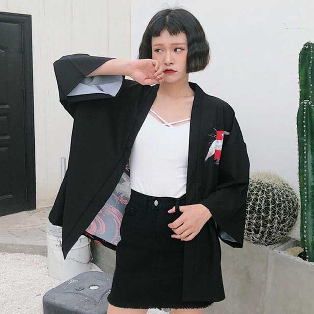 Chic Women's Kimono Wrap -  haori - Stylish Women's Kimono Wrap for Effortless Layering - View 4