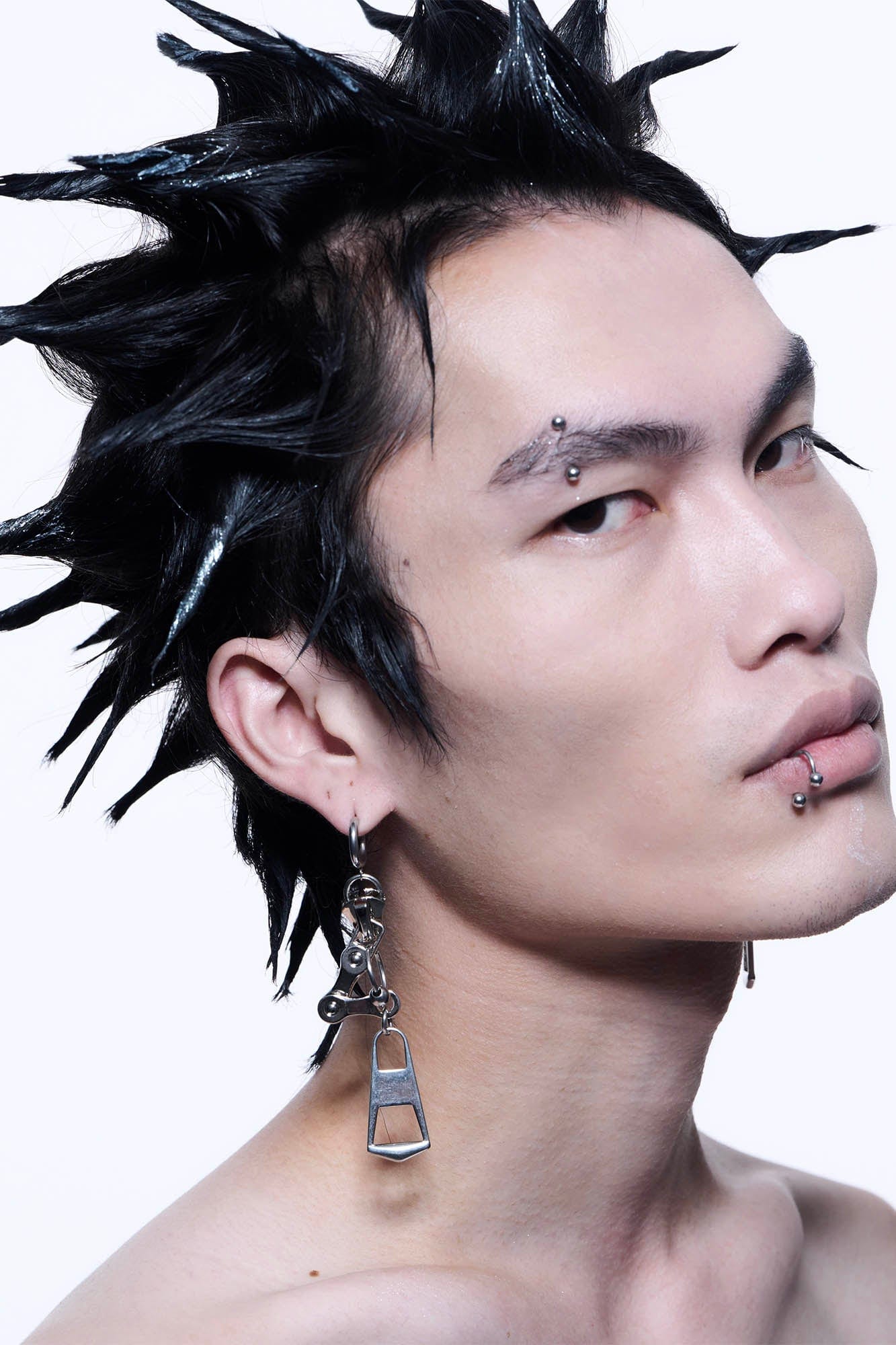 Chic Zipper Mechanical Earrings -  industrial style - Chic Mechanical Zipper Earrings for Edgy Style - View 3
