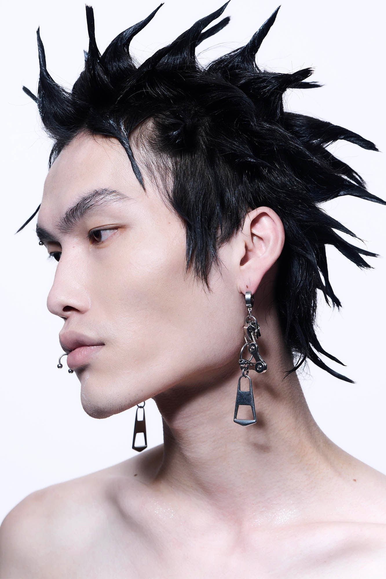 Chic Zipper Mechanical Earrings -  stainless steel earrings - Chic Mechanical Zipper Earrings for Edgy Style - View 4