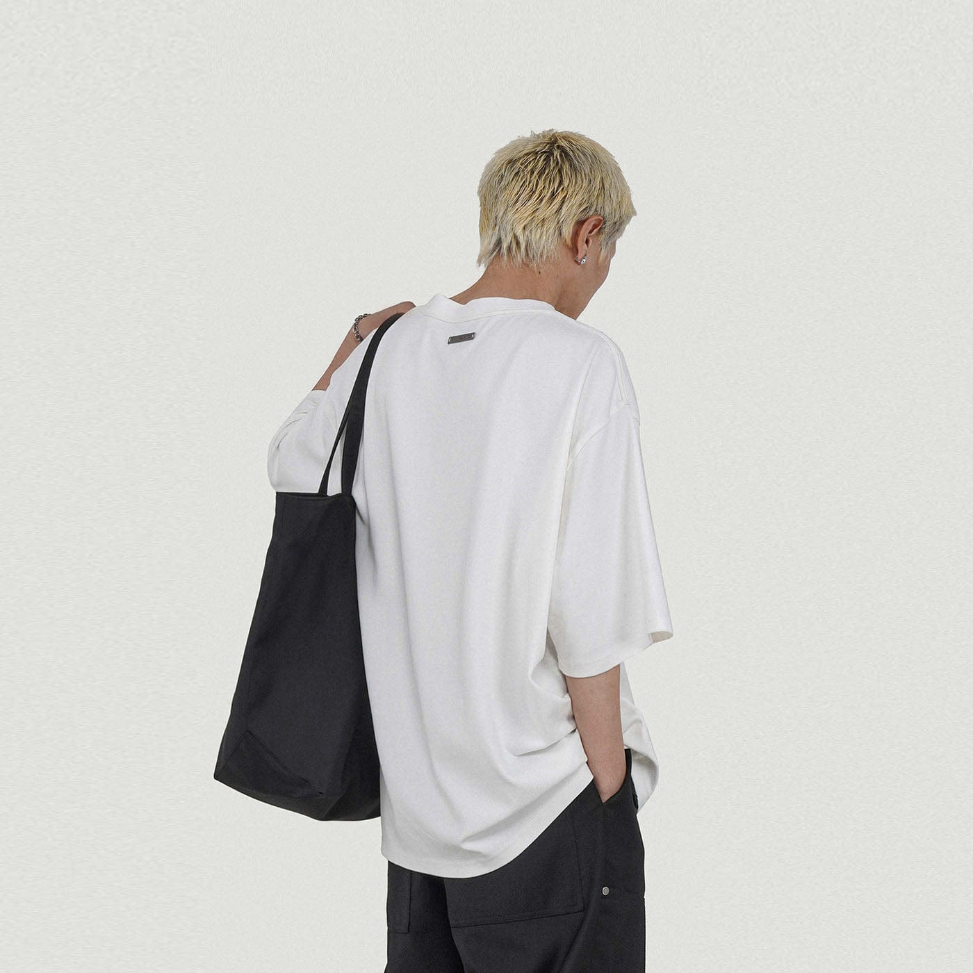 Deep Dive Tote Bag -  durable - Durable Waterproof Tote Bag for Underwater Adventures - View 3