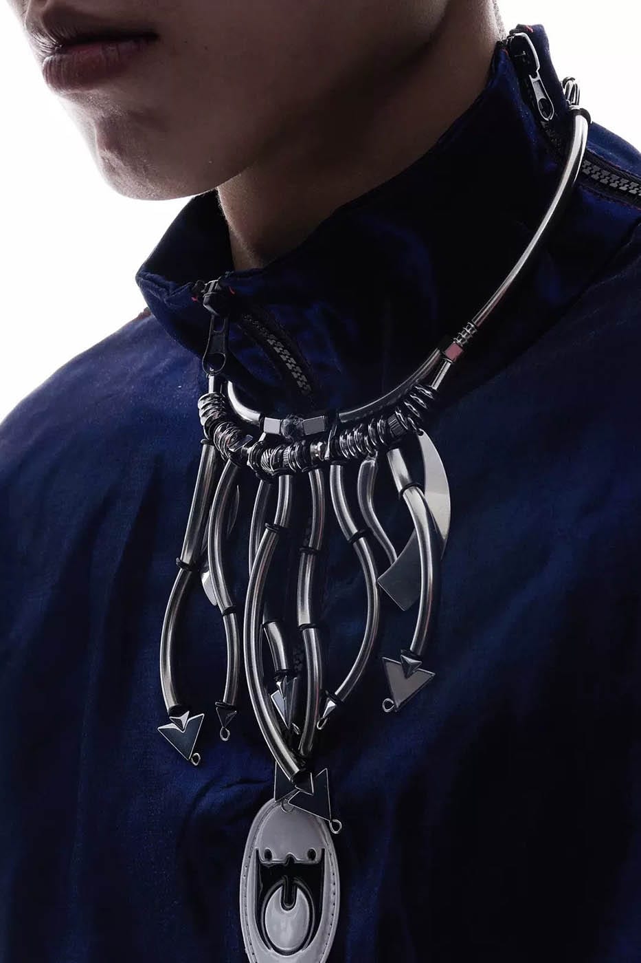 Dynamic Multi-Arrow Statement Necklace -  high-end fashion accessories - Dynamic Multi-Arrow Statement Necklace for Bold Style - View 4
