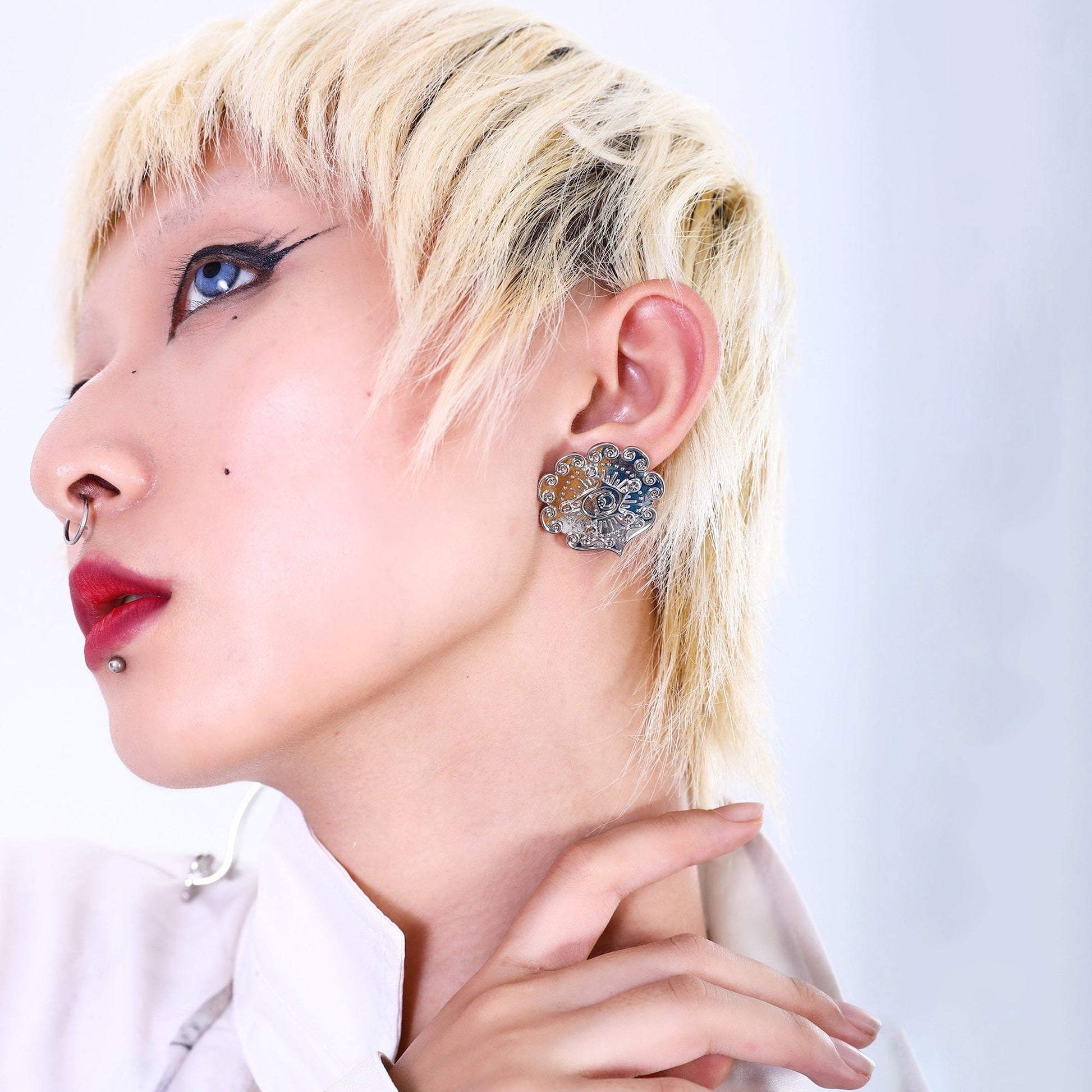 Elegant Detachable Statement Earrings - sophisticated earrings - Versatile Detachable Vintage-Inspired Earrings - View 2