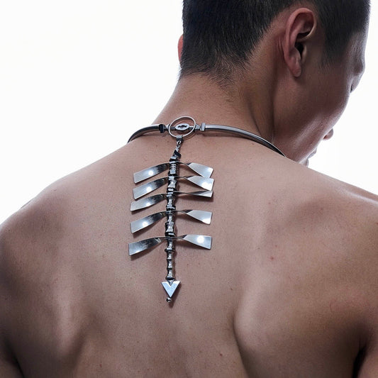 Enchanting Spine Art Necklace - spine necklace - Avant-Garde Spine Art Necklace for Unique Style - Main view
