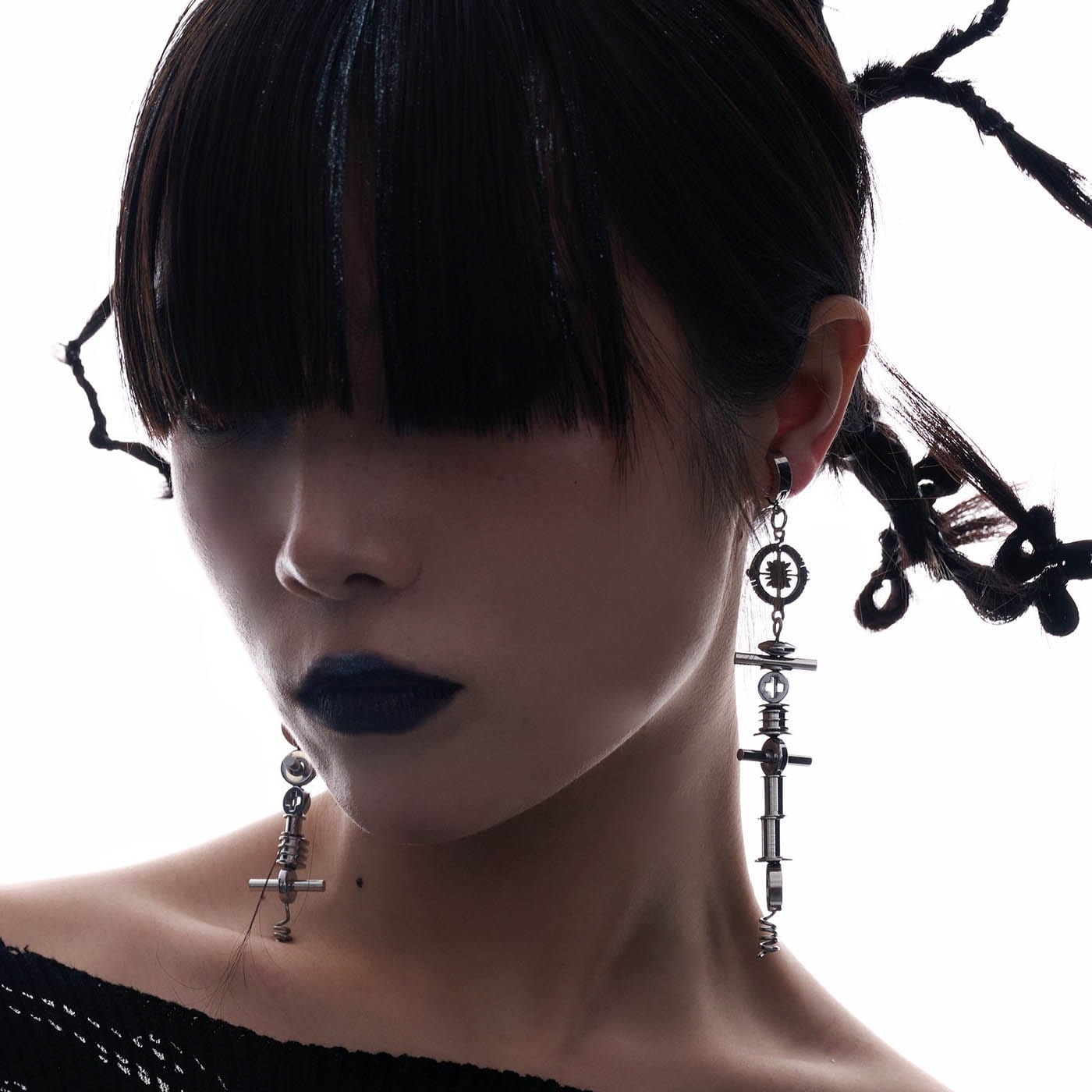 Futuristic Mech Ear Clips - mechanical aesthetic earrings - Futuristic Mech Ear Clips for a Unique Look - View 2
