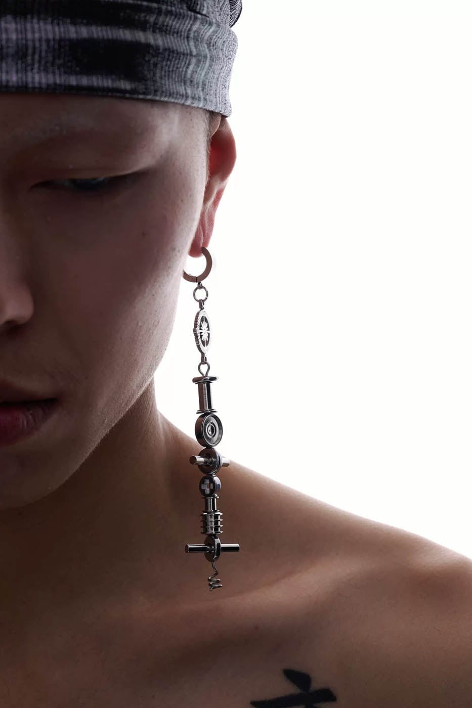 Futuristic Mech Ear Clips -  sci-fi jewelry - Futuristic Mech Ear Clips for a Unique Look - View 6