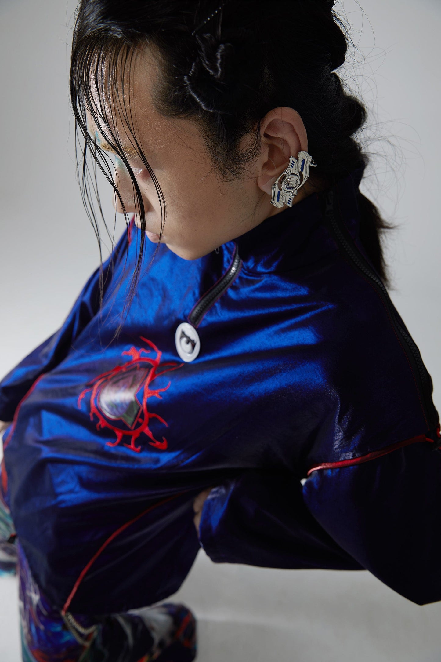 Interactive Spinner Earring Delight -  contemporary jewelry - Contemporary Rotatable Spinner Earrings for Unique Style - View 4