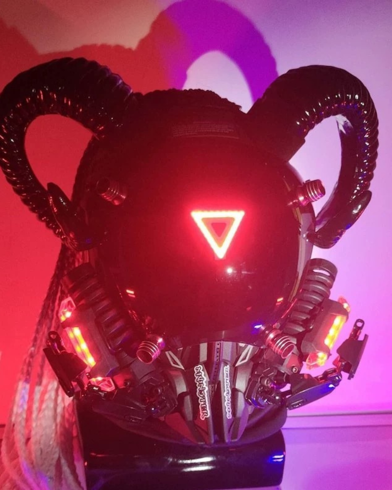 LED Cyberpunk Goat Horn Helmet -  LED helmet for cosplay - LED Cyberpunk Goat Horn Helmet for Cosplay Events - View 5