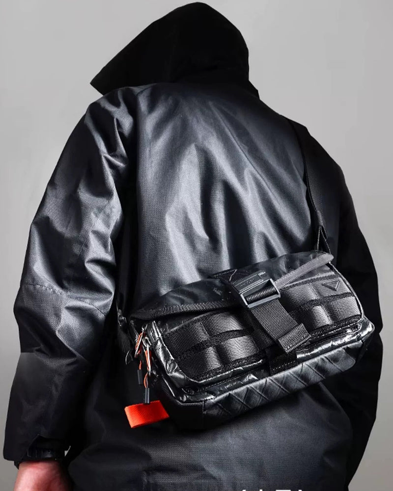 Magnetic Snap Waterproof Messenger Bag -  everyday use bag - Magnetic Snap Waterproof Messenger Bag for Daily Use - View 4