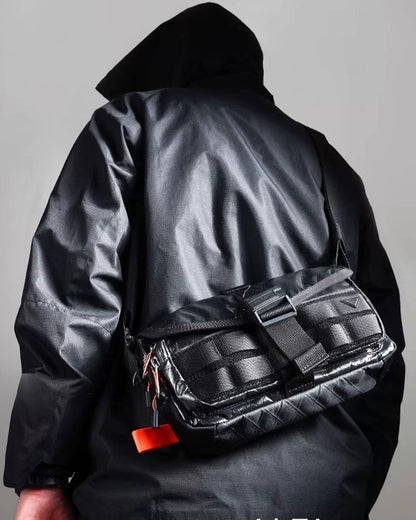 Magnetic Snap Waterproof Messenger Bag -  everyday use bag - Magnetic Snap Waterproof Messenger Bag for Daily Use - View 4