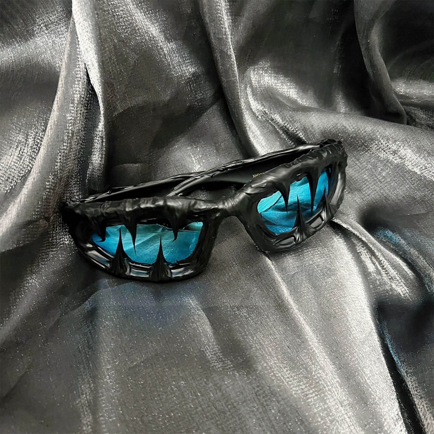 Melted Drip Resin Sunglasses -  artistic sunglasses - Unique Melted Drip Resin Sunglasses for a Bold Statement - View 3