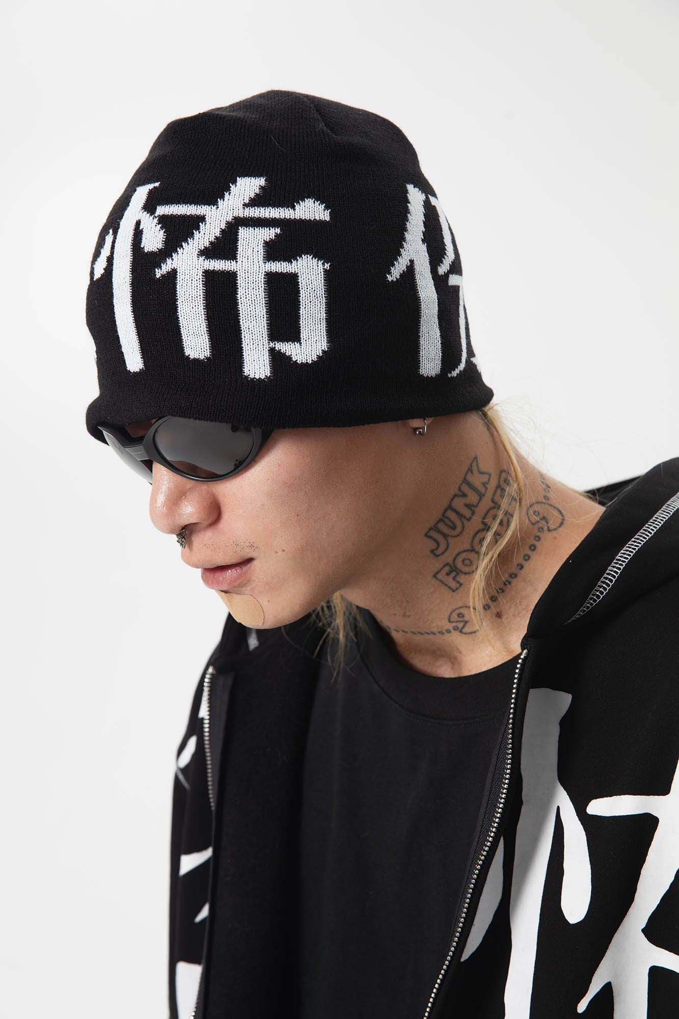 Rebel Knit Beanie -  oversized Chinese characters - Rebel Knit Beanie with Bold Chinese Design - View 6