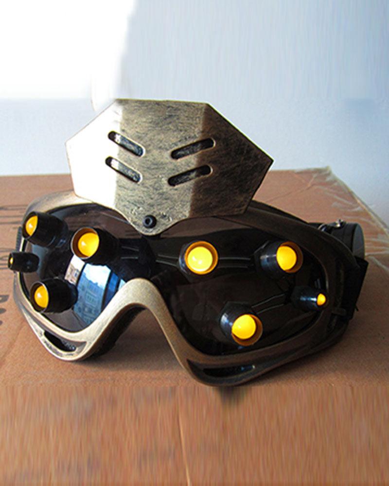 Ensemble de lunettes et de masque futuristes