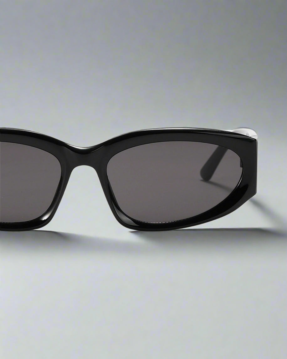 Silver Shimmer Sunglasses - avant-garde sunglasses - Chic Silver Shimmer Sunglasses for Effortless Style - View 15