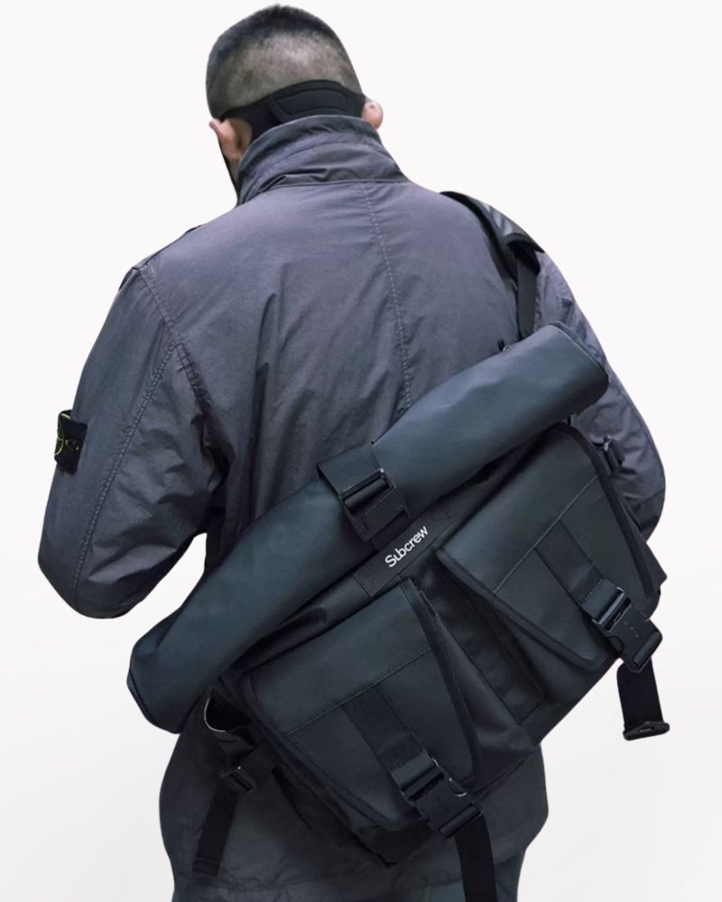 Spacious Waterproof Adventure Bag - waterproof bag - Spacious Waterproof Adventure Bag for All Conditions - View 2