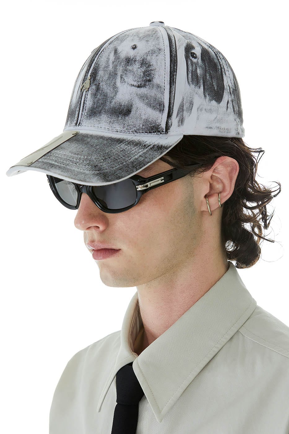 Stylish Grey Metal Logo Cap -  adjustable fit - Stylish Grey Metal Logo Cap for a Modern Look - View 3