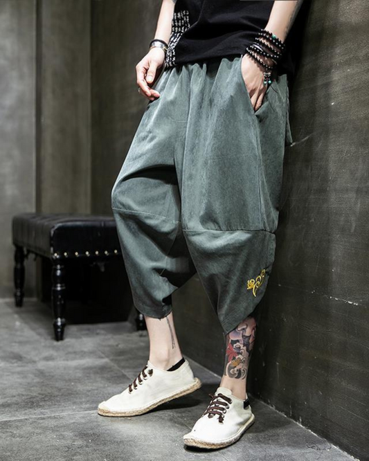Stylish Japanese Crop Hakama - hakama pants - Stylish Japanese Crop Hakama - Modern Techwear Pants - Main view