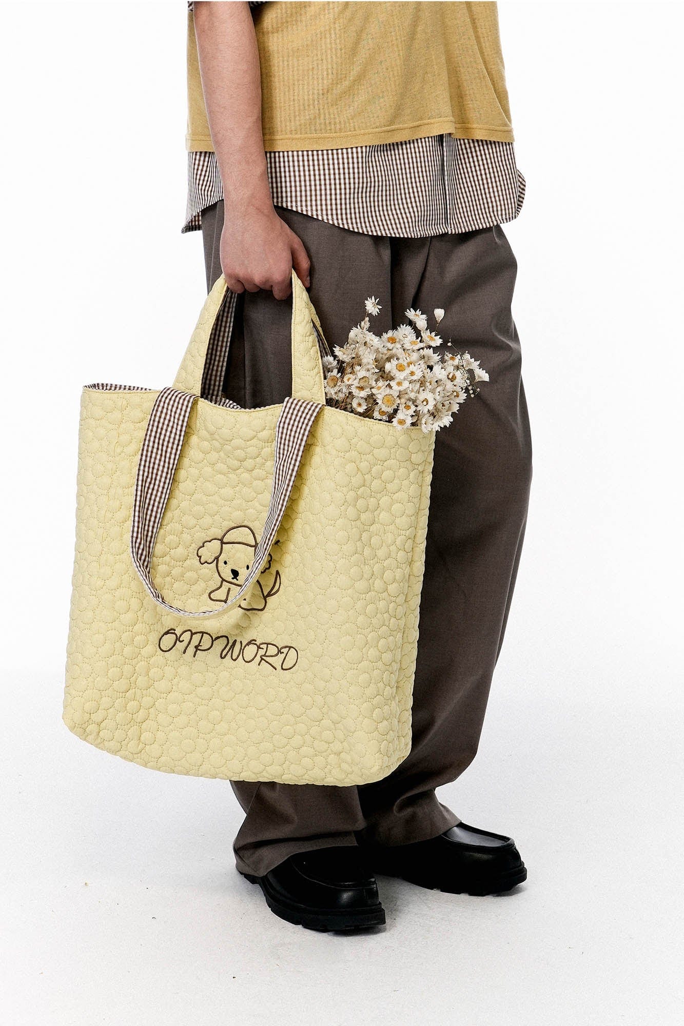 Stylish Reversible Quilted Tote -  quilted bag - Stylish Reversible Quilted Tote Bag for Everyday Use - View 7