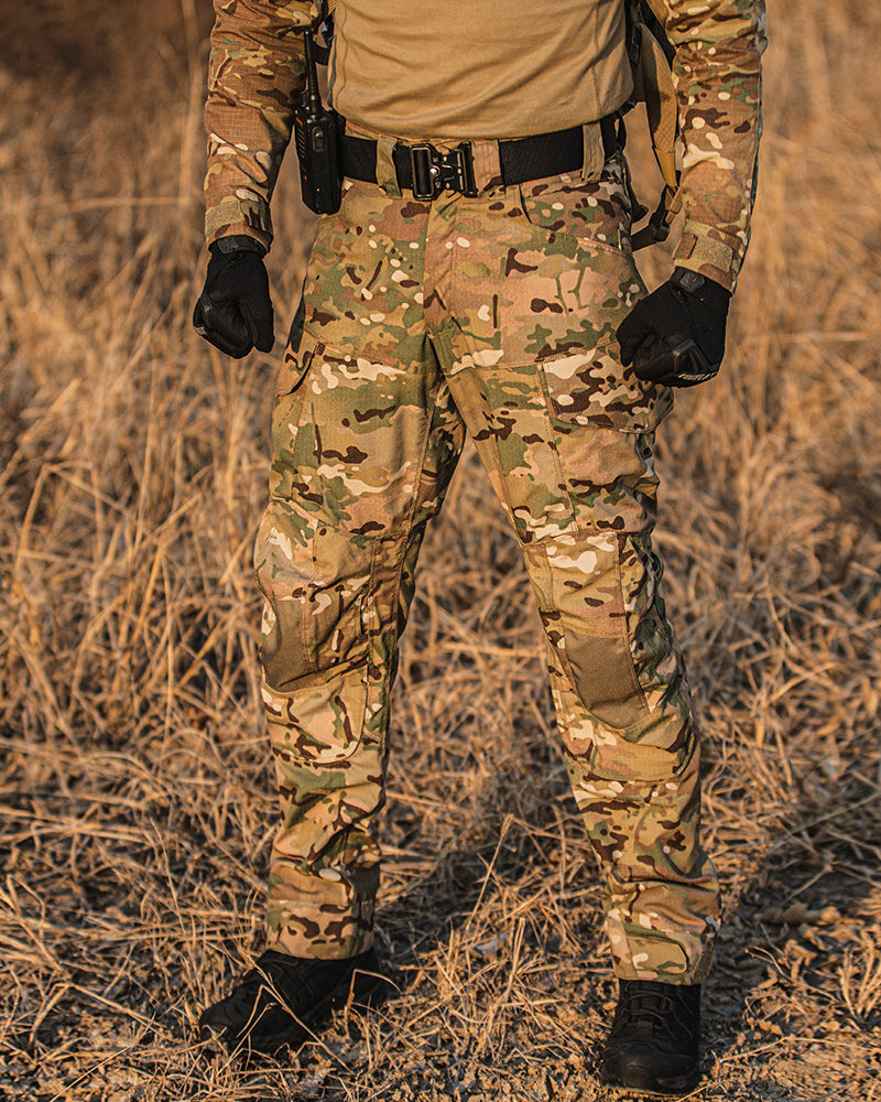 Urban Adventure Cargo Pants - futuristic outdoor pants - Urban Adventure Cargo Pants for Outdoor Activities - View 2