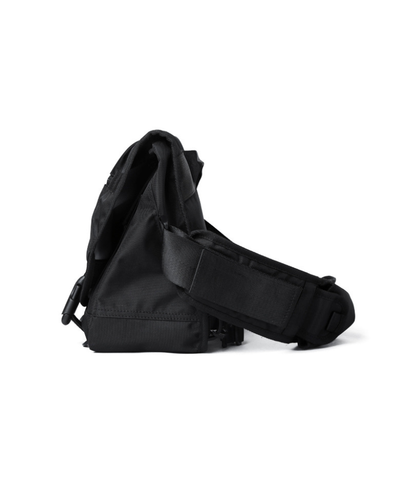 Urban Sling Messenger Bag -  spacious storage bag - Urban Sling Messenger Bag for Everyday Adventures - View 12
