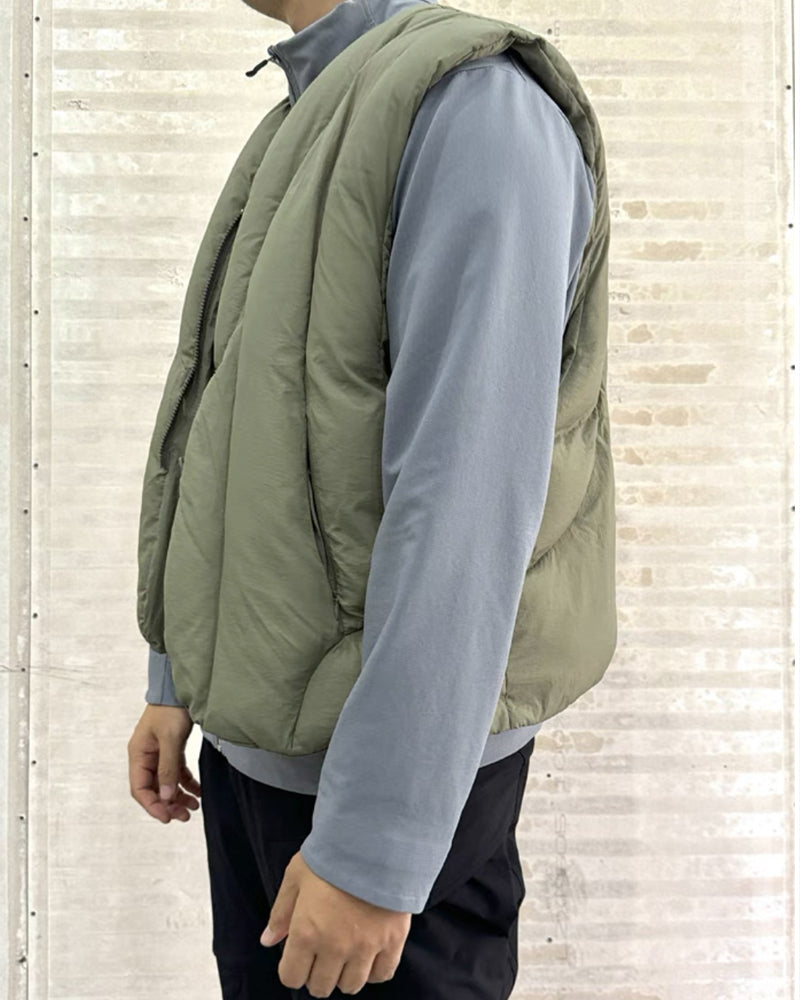 Urban Winter Utility Vest -  comfortable fit vest - Urban Winter Utility Vest for Style and Functionality - View 4