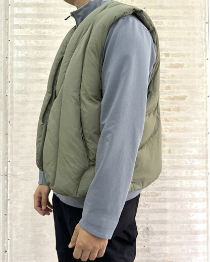Urban Winter Utility Vest -  comfortable fit vest - Urban Winter Utility Vest for Style and Functionality - View 4