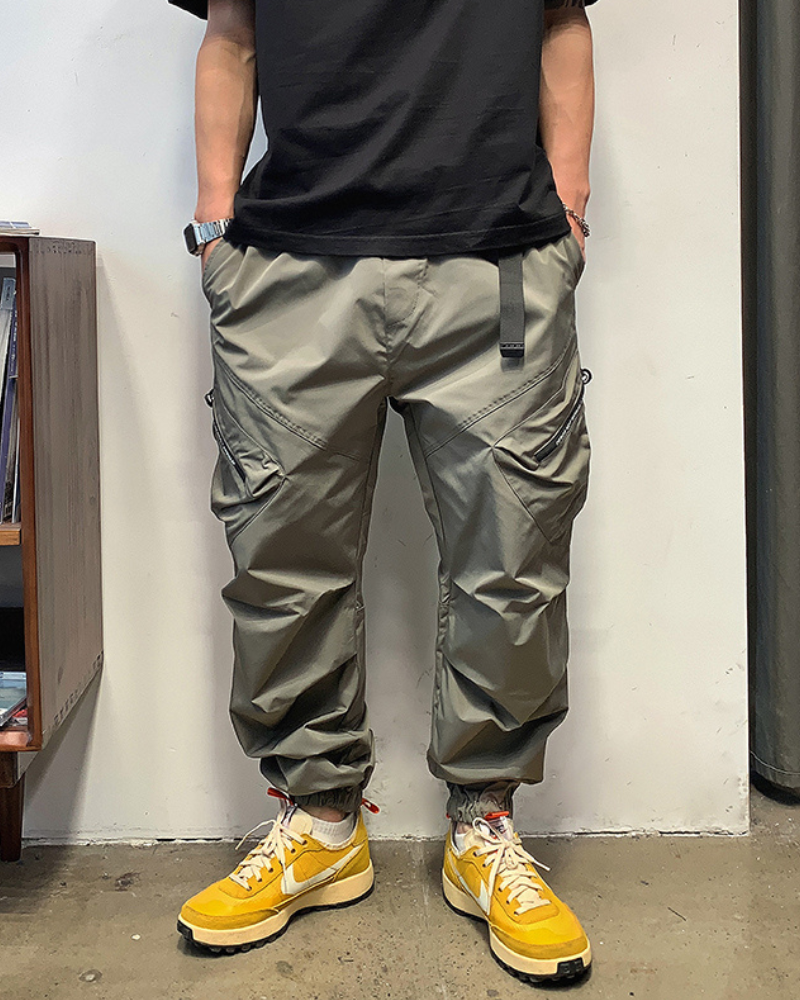 Versatile Adventure Cargo Pants - functional cargo pants - Stylish Cargo Pants for Outdoor Adventures - View 2