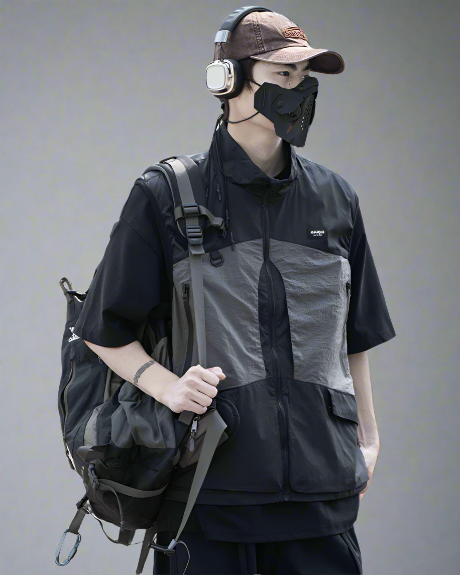 Versatile Cargo Vest for Adventures - cargo vest - Lightweight Cargo Vest for Hiking and Urban Adventures - Main view