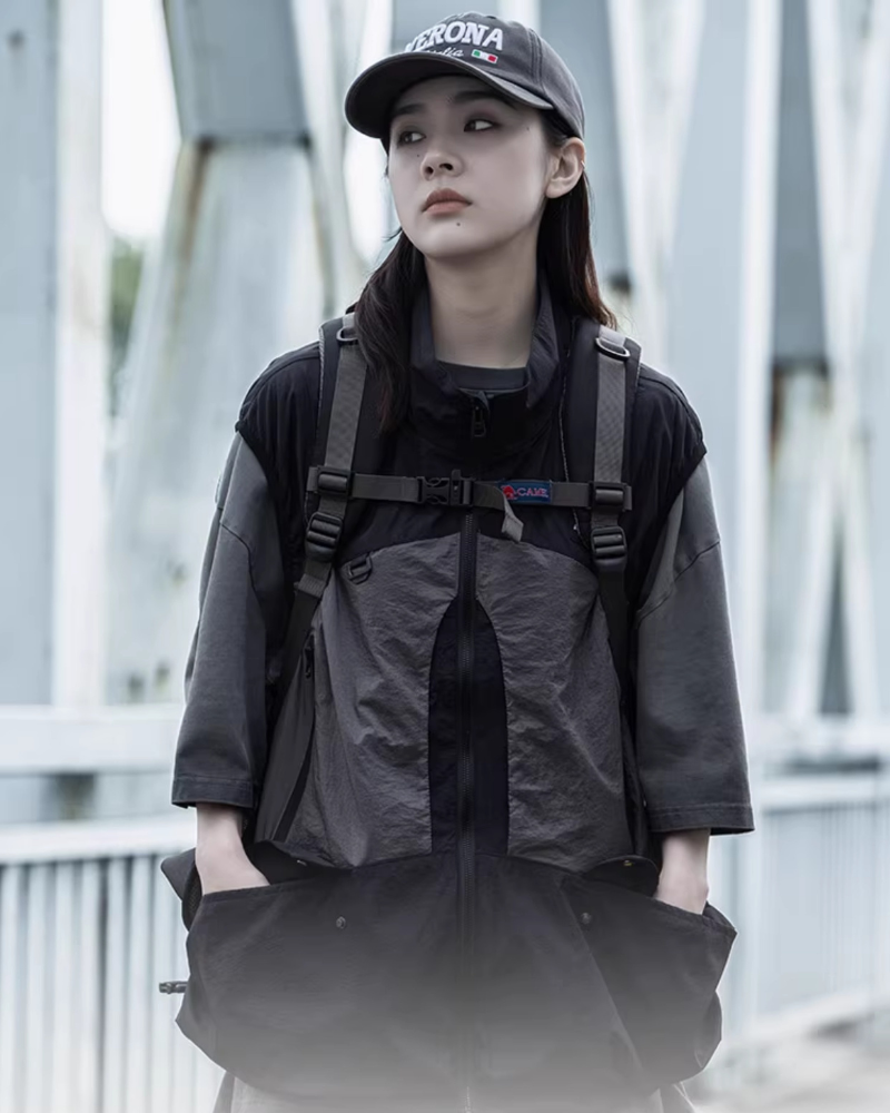 Versatile Cargo Vest for Adventures - New Arrivals - Lightweight Cargo Vest for Hiking and Urban Adventures - View 3