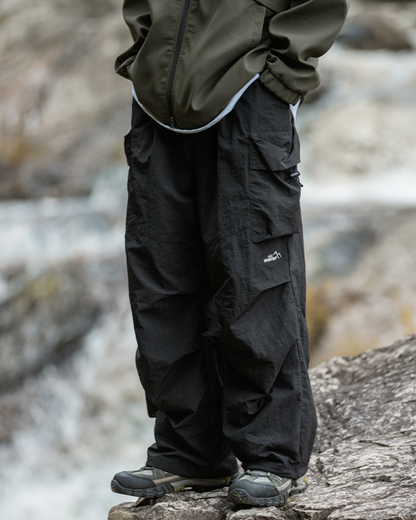 Versatile Hiking Cargo Trousers -  cargo pants - Comfortable Loose-Fit Hiking Cargo Trousers - View 3